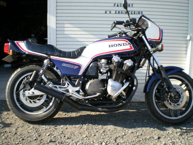 ホンダ　CB1100F