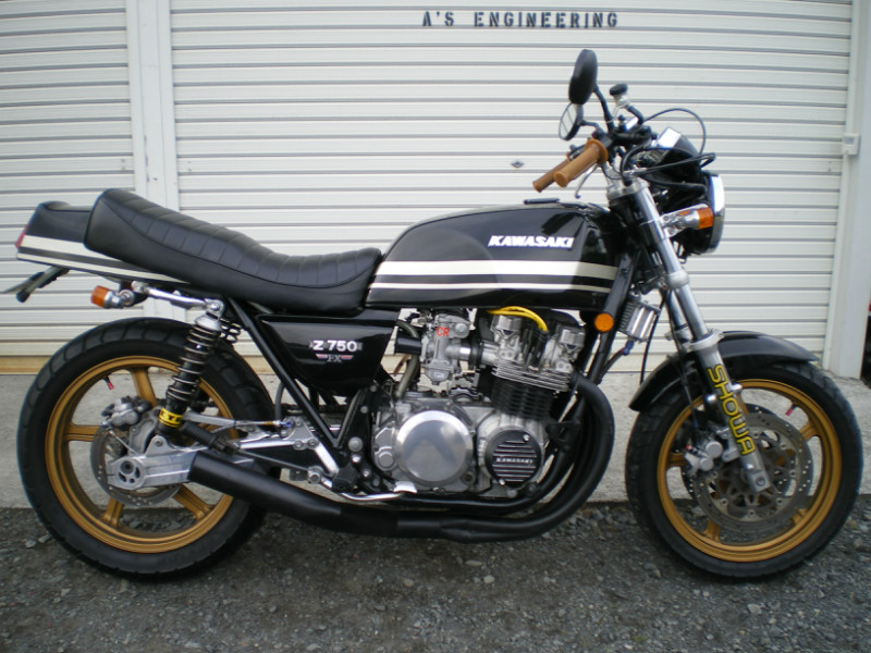 カワサキ Z７５０FX　改　CRキャブ　アルミスイングアーム換装