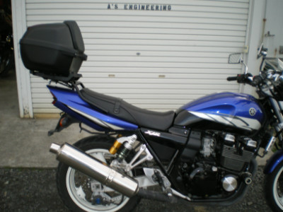 XJR400R　RキャリアBOX