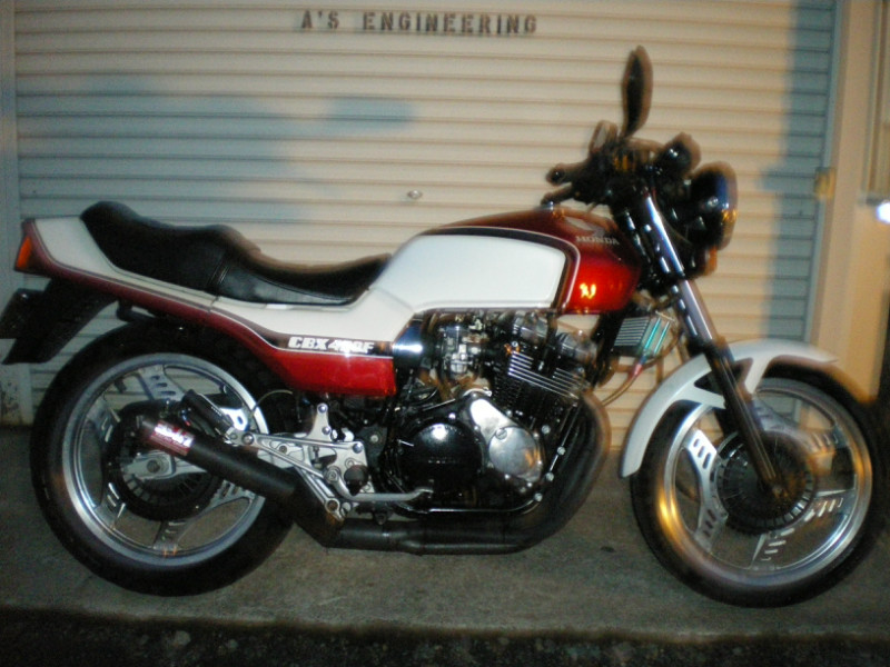 ホンダ　CBX400F　