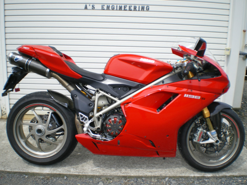 DUCATI　1198s　イタリアンレッド