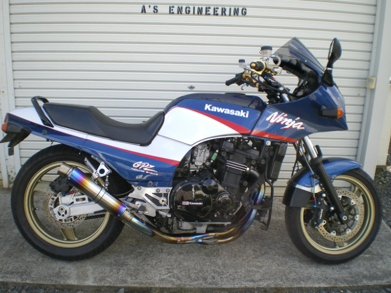 カワサキ GPZ900R　ファイナルエディション