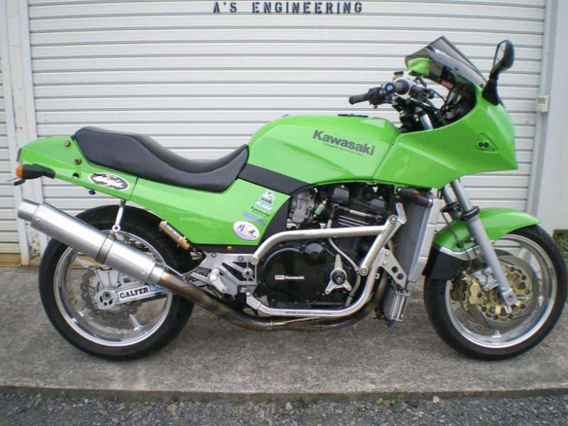 カワサキ GPZ900R　ホイールカスタム