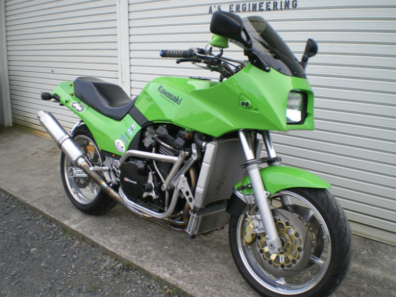 カワサキ GPZ900R　ニンジャグリーン