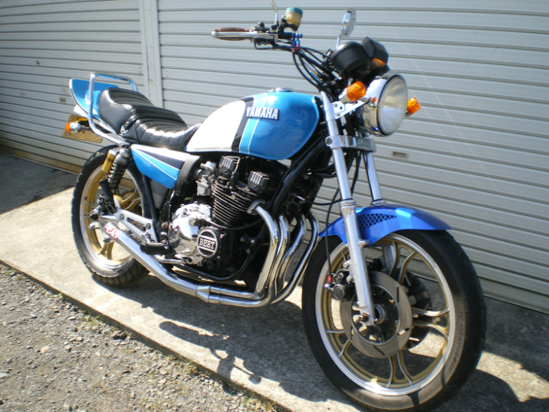 ヤマハ　XJ400E