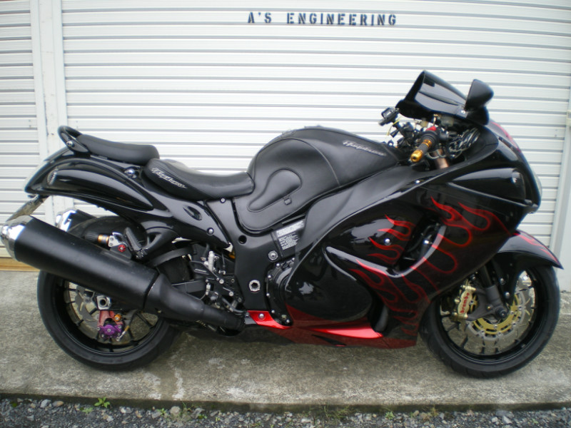 スズキ　GSX1300R 隼