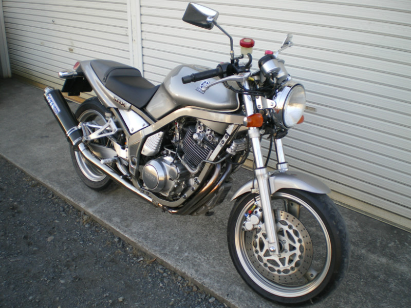 ヤマハ　SRX600 　カスタム