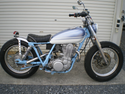 SR400　カスタムベース車両